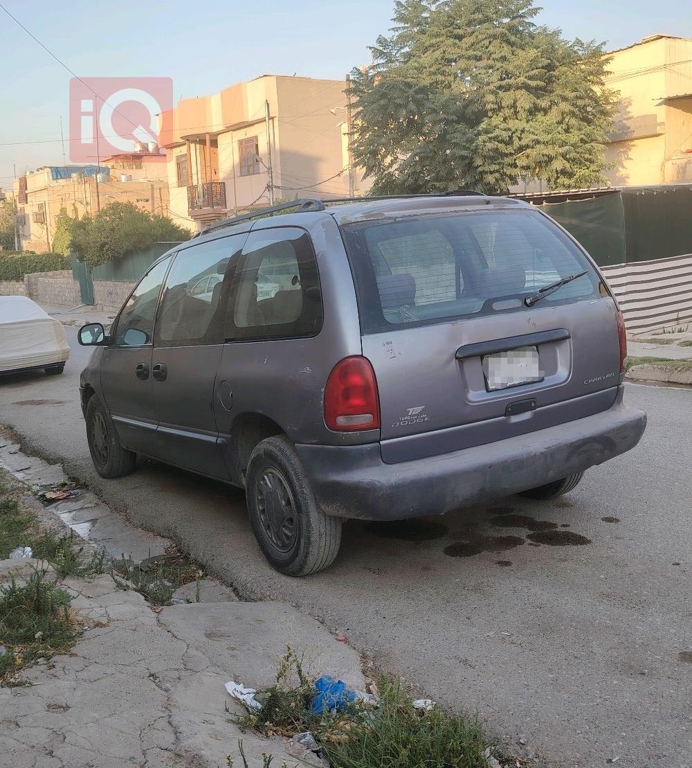 دودج كارافان